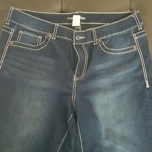 Maurice's dark jeans with stitching